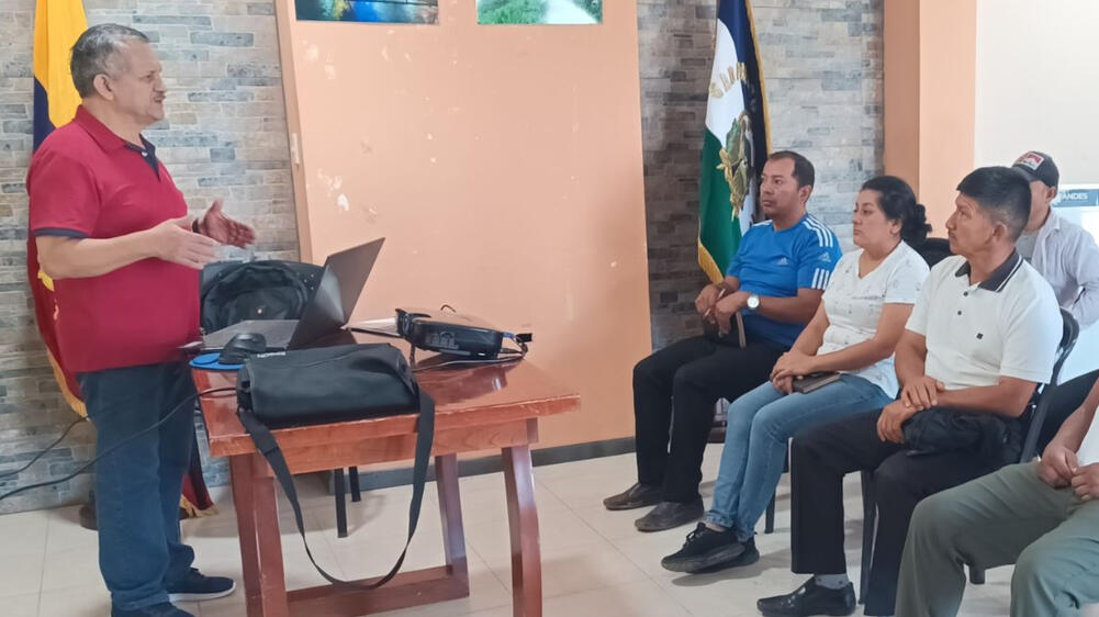 Socialización EOFP - Manual de Puestos GAD Chito (2025)